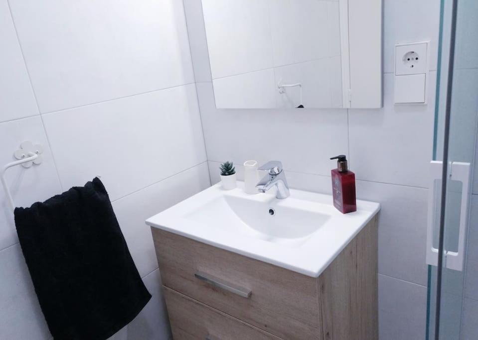 350mlaurel.calefaccion.parking Publico.centro.wifi